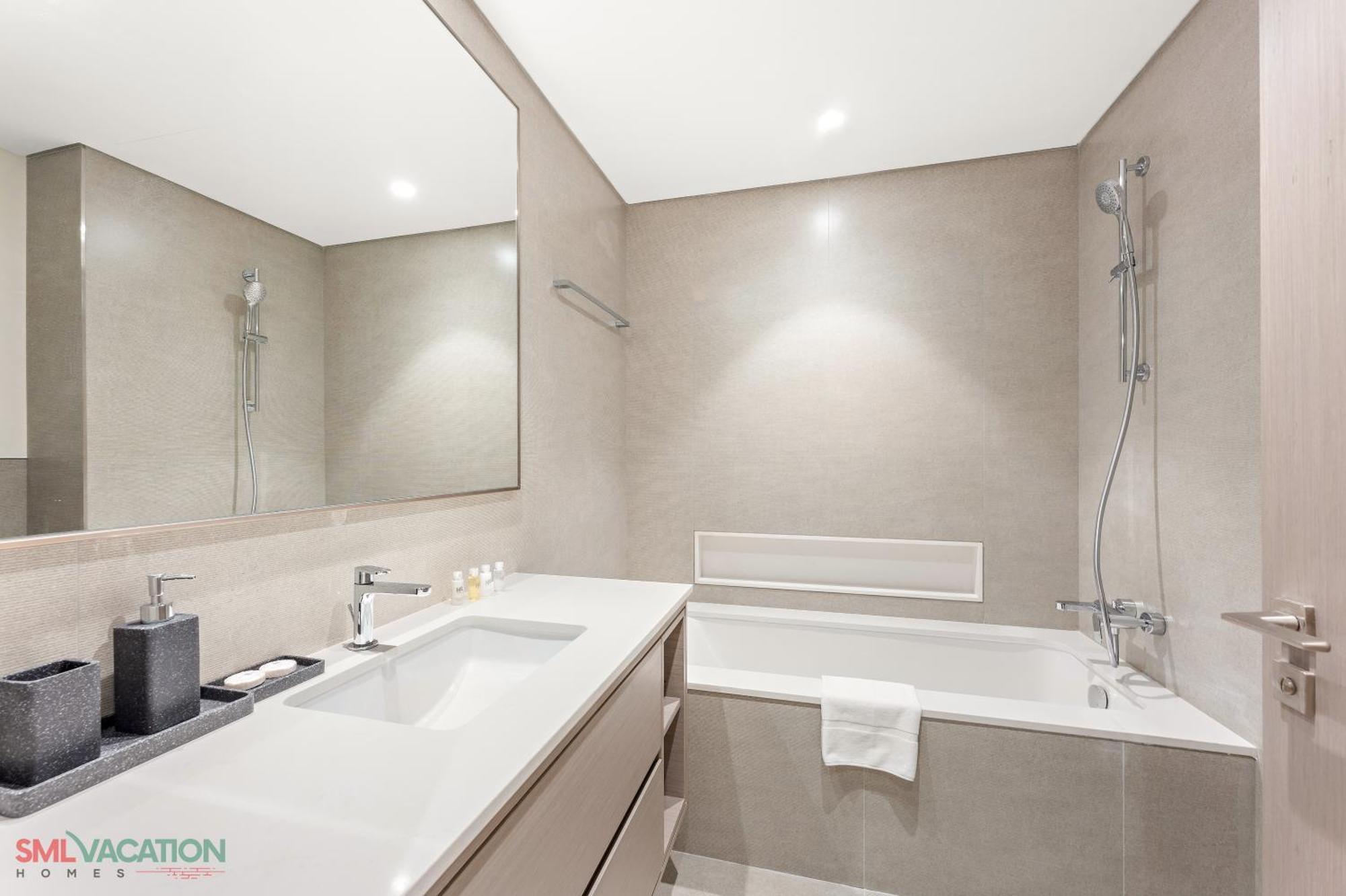 Sml Vacation Homes - Sky High Apartments With Burj Khalifa And Dubai Fountain Views At Grande Signature, Downtown ดูไบ ภายนอก รูปภาพ